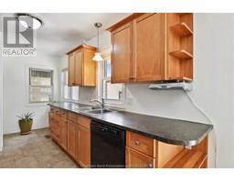 274 TWEEDSMUIR AVENUE East - 29