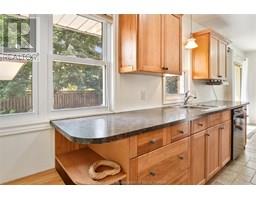 274 TWEEDSMUIR AVENUE East - 33