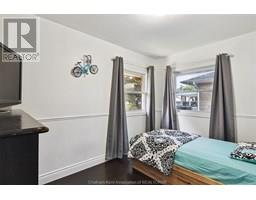 274 TWEEDSMUIR AVENUE East - 35
