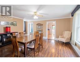 206 Adelaide STREET South - 11