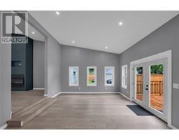 30 MCNAUGHTON AVENUE East - 27