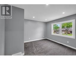 30 MCNAUGHTON AVENUE East - 28