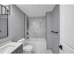 30 MCNAUGHTON AVENUE East - 32