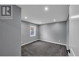 30 MCNAUGHTON AVENUE East - 33