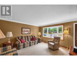 108 Semenyn AVENUE - 11
