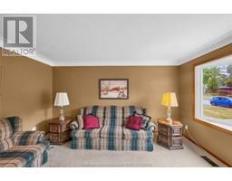 108 Semenyn AVENUE - 13
