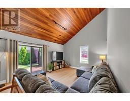 8 MOHAWK COURT - 11