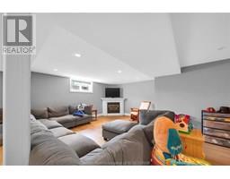8 MOHAWK COURT - 40