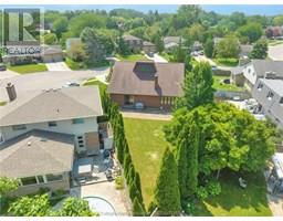 8 MOHAWK COURT - 44