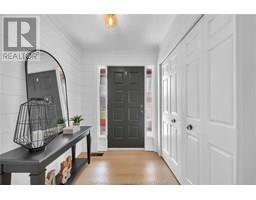 8 MOHAWK COURT - 8