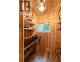 208 Trerice STREET East - 8