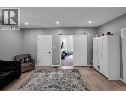 217 SELKIRK STREET - 15