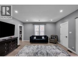 217 SELKIRK STREET - 9