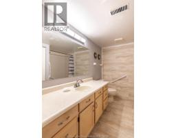 10 Van Allen AVENUE UnitNo. 604 - 18