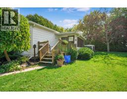 18 JAMES COURT - 26