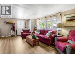 18 JAMES COURT - 7