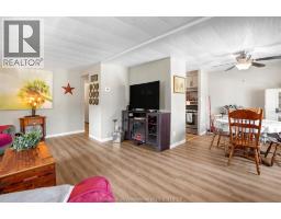 18 JAMES COURT - 8