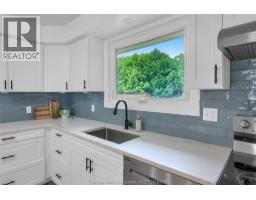 35 Peterborough DRIVE - 11