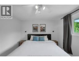 35 Peterborough DRIVE - 18