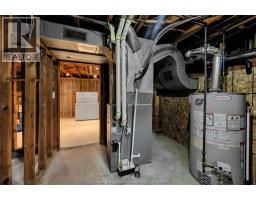 35 Peterborough DRIVE - 39