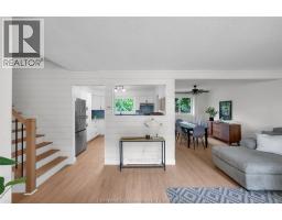 35 Peterborough DRIVE - 8