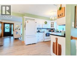 424 Gregory DRIVE East - 18