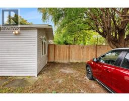 11 Forhan STREET - 42