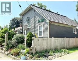 419 EMILY STREET - 3