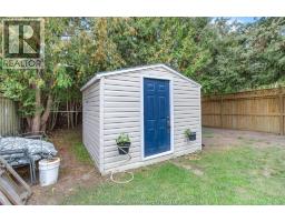 8 TIMOTHY CRESCENT - 24