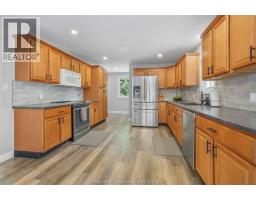 7138 Benoit DRIVE - 9