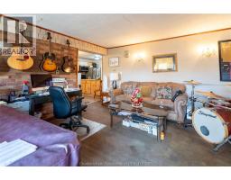 27 Hillcrest AVENUE - 23