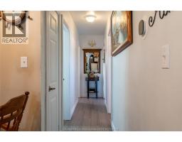 27 Hillcrest AVENUE - 26