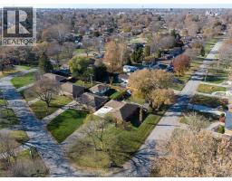 27 Hillcrest AVENUE - 40