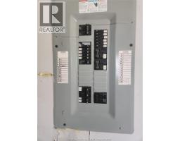 48 Regency DRIVE - 13