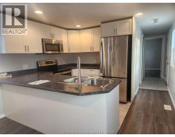 48 Regency DRIVE - 3