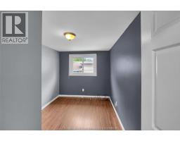 73 MARION AVENUE - 21