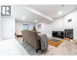 44 Peachtree LANE - 36