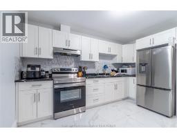 44 Peachtree LANE - 42