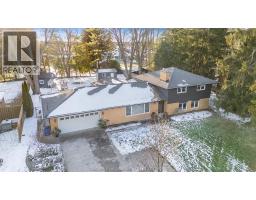 32 Lynnwood DRIVE - 2