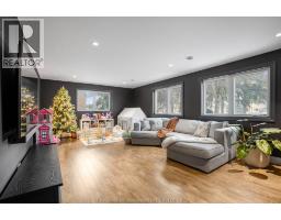 32 Lynnwood DRIVE - 20