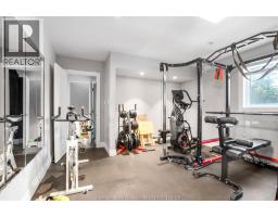 32 Lynnwood DRIVE - 22