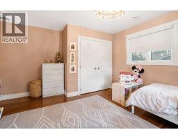 32 Lynnwood DRIVE - 31