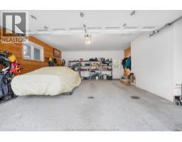 32 Lynnwood DRIVE - 37