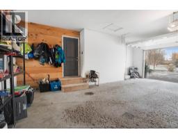 32 Lynnwood DRIVE - 38