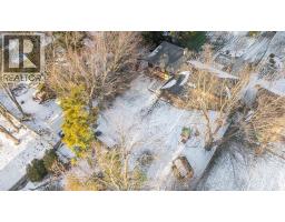 32 Lynnwood DRIVE - 4