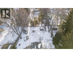 32 Lynnwood DRIVE - 6