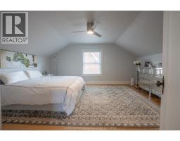 86 Phyllis AVENUE - 24