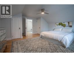 86 Phyllis AVENUE - 26