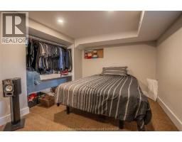 86 Phyllis AVENUE - 28