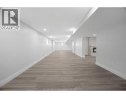 6511 QUEENS LINE - 33